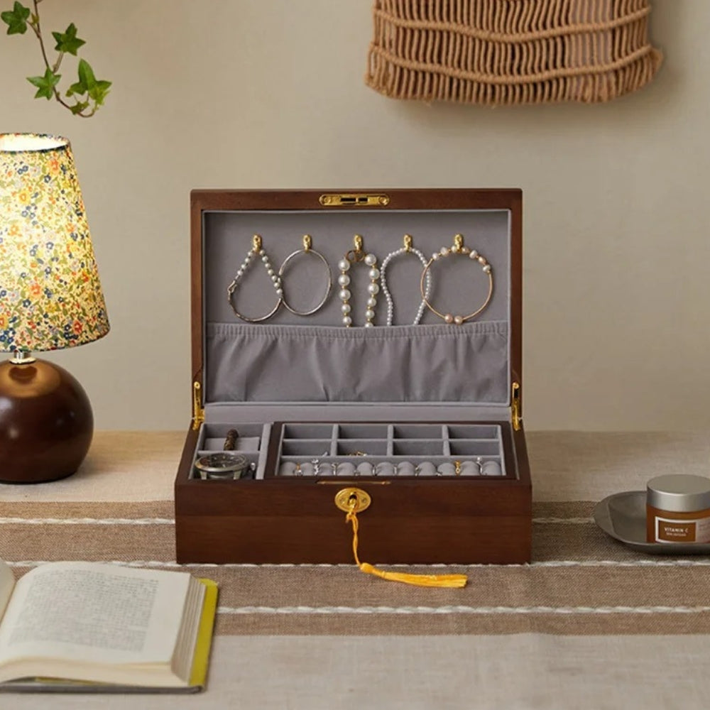 Boîte à Bijoux Sécurisée en Bois à Clé