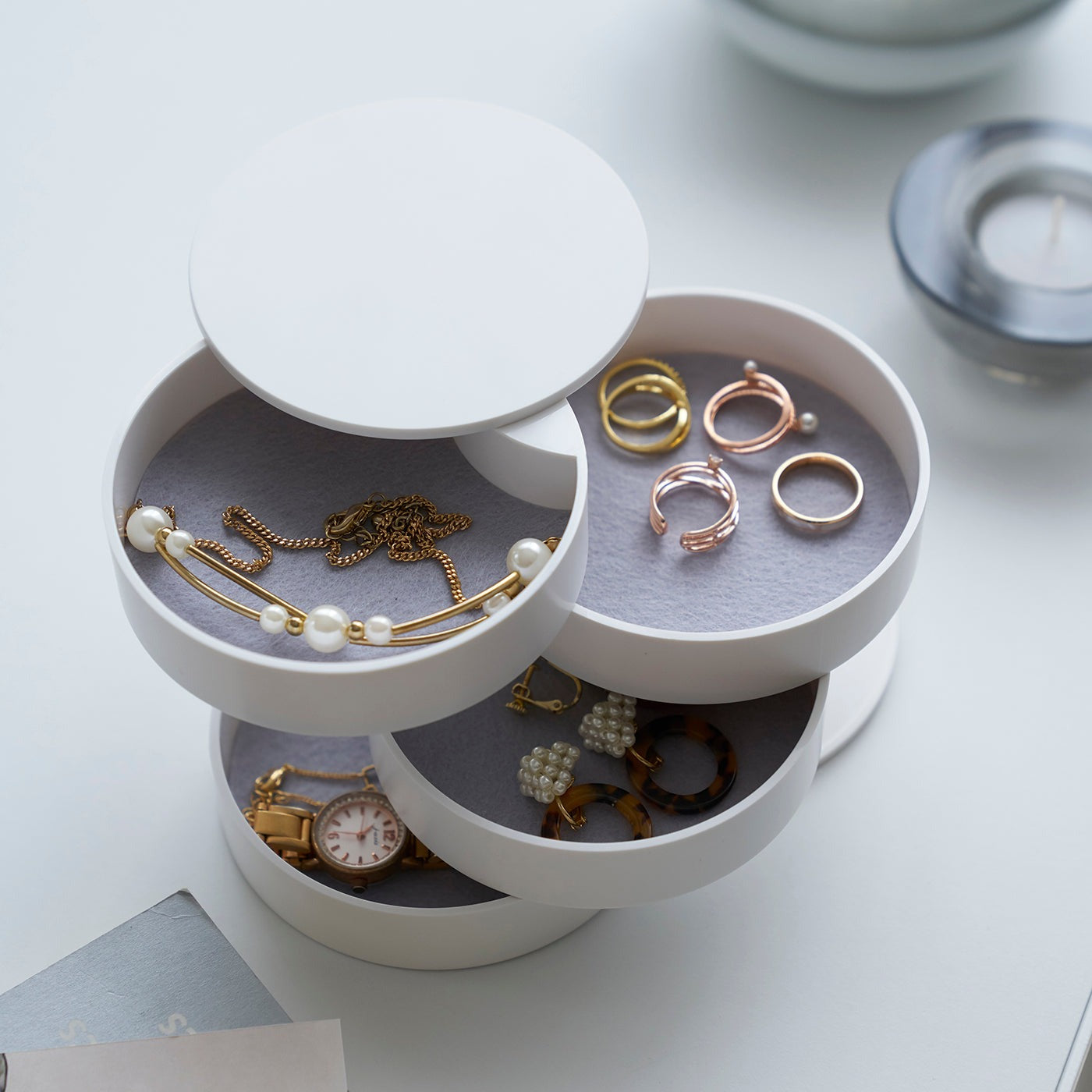 Boîte à Bijoux Rotative Compacte et Pratique
