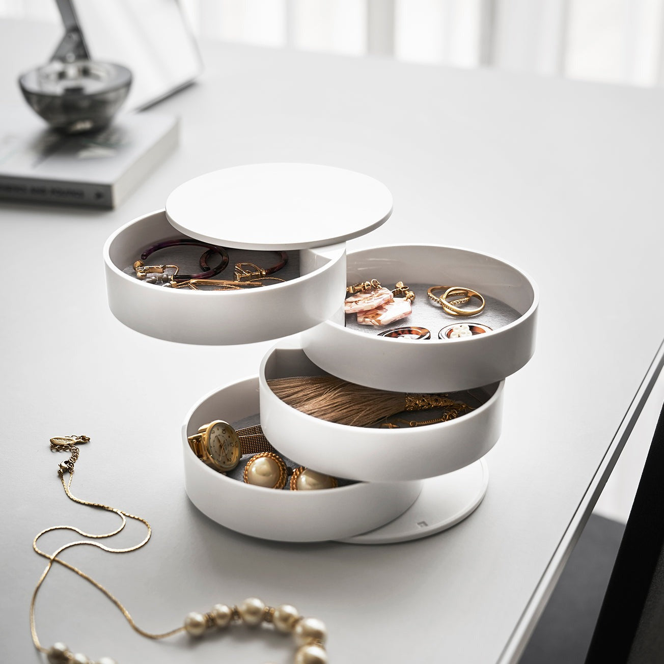 Boîte à Bijoux Rotative Compacte et Pratique